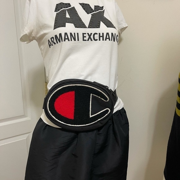 chopmion Handbags - Champion beautiful belt bag good condition no damage